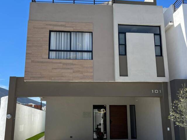 #9 - Casa para Venta en García - NL - 1