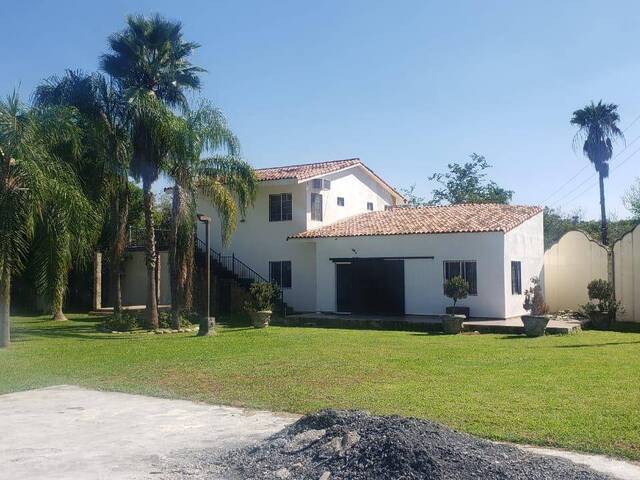 #17 - Quinta para Venta en Allende - NL